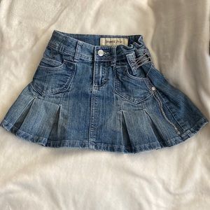 NWOT Girls Denim skirt with front pockets